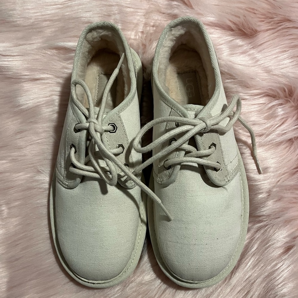 Ugg shoes